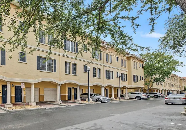 Photo 2 of Condo for sale at 5214 Hampton Beach Pl #5214, Tampa, FL 33609 | MLS# TB8551637 | Listing updated on 2026-09-28