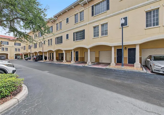 Photo 3 of Condo for sale at 5214 Hampton Beach Pl #5214, Tampa, FL 33609 | MLS# TB8551637 | Listing updated on 2026-09-28