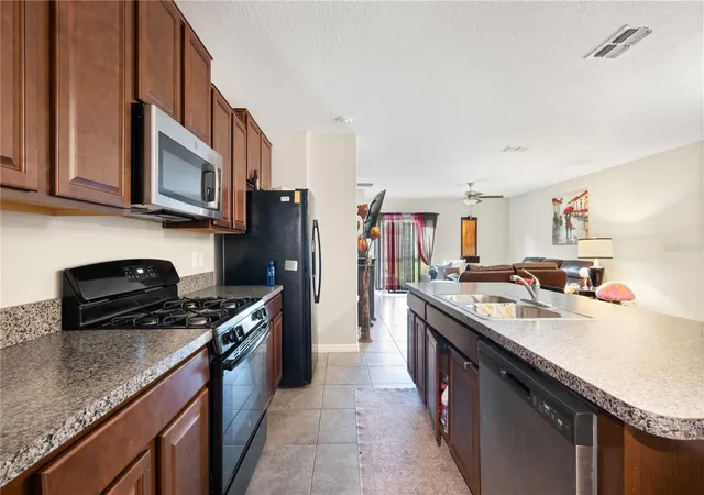Photo 4 of Single family home for sale at 9617 Channing Hl Dr, Sun City Center, FL 33573 | MLS# TB8551647 | Listing updated on 2026-09-25