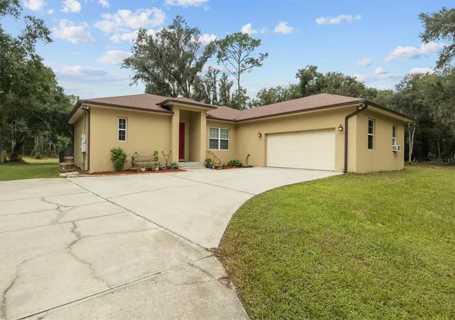 Single family home for sale at 5210 Shady Oak Dr S, LAKELAND, FL 33810 | MLS# L4965305