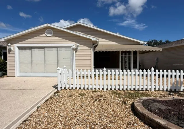 Photo 1 of Single family home for sale at 2459 Laurel Bay Ln, The Villages, FL 32162 | MLS# OM732801 | Listing updated on 2026-10-07