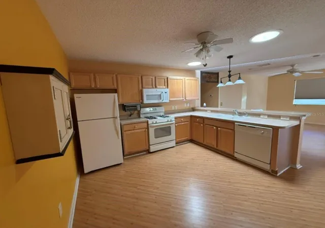 Photo 3 of Single family home for sale at 2459 Laurel Bay Ln, The Villages, FL 32162 | MLS# OM732801 | Listing updated on 2026-10-07
