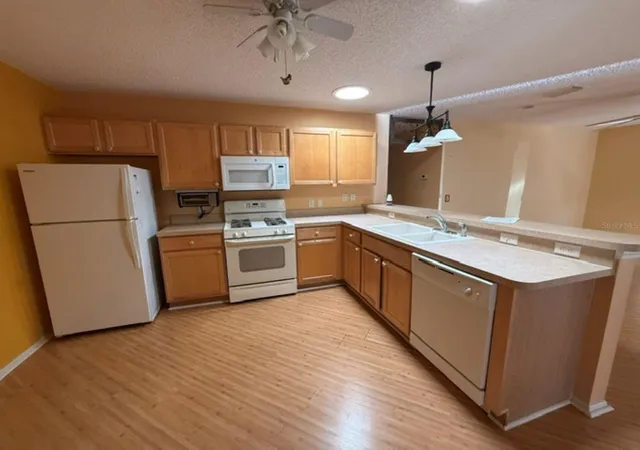 Photo 4 of Single family home for sale at 2459 Laurel Bay Ln, The Villages, FL 32162 | MLS# OM732801 | Listing updated on 2026-10-07