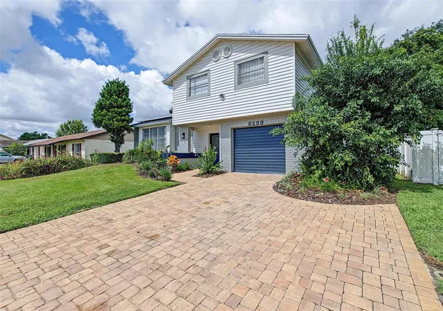 Photo 1 of Single family home for sale at 8239 Vassar Cir, Tampa, FL 33634 | MLS# TB8551651 | Listing updated on 2026-10-05