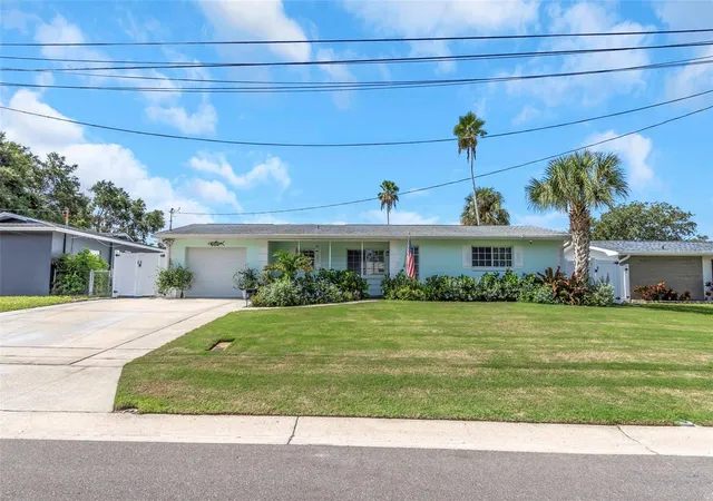 Photo 1 of Single family home for sale at 1071 Suemar Rd, Dunedin, FL 34698 | MLS# TB8551655 | Listing updated on 2026-09-27