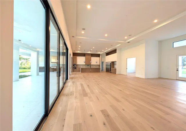 Photo 4 of Single family home for sale at 7240 Lake Willis, Orlando, FL 32821 | MLS# O6444340 | Listing updated on 2026-09-28
