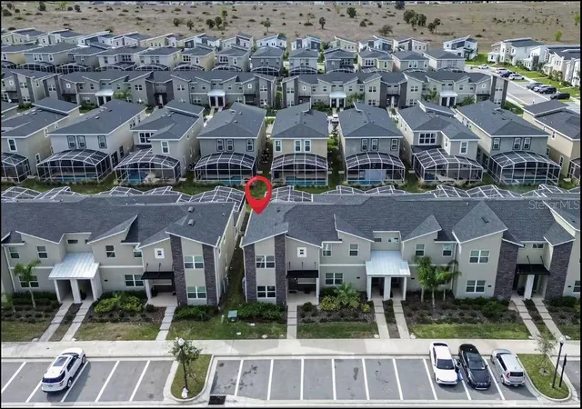 Photo 2 of Townhouse for sale at 978 Splash Shot Pl, Davenport, FL 33896 | MLS# S5158200 | Listing updated on 2026-09-24