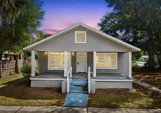 Photo 2 of Single family home for sale at 717 S Locust Ave, Sanford, FL 32771 | MLS# V4951460 | Listing updated on 2026-09-28