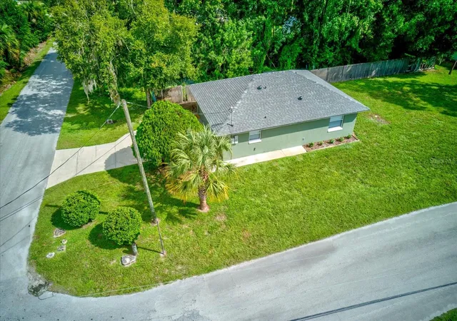 Photo 3 of Single family home for sale at 219 Cummings St, Oak Hill, FL 32759 | MLS# V4951461 | Listing updated on 2026-10-08