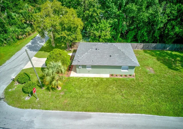 Photo 4 of Single family home for sale at 219 Cummings St, Oak Hill, FL 32759 | MLS# V4951461 | Listing updated on 2026-10-08