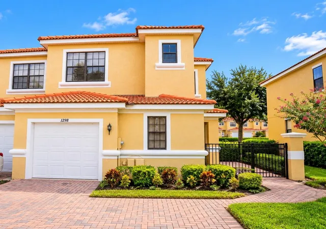 Photo 1 of Townhouse for sale at 1298 Clove Dr, Kissimmee, FL 34759 | MLS# S5158201 | Listing updated on 2026-10-05