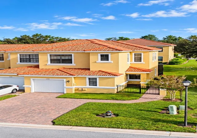 Photo 3 of Townhouse for sale at 1298 Clove Dr, Kissimmee, FL 34759 | MLS# S5158201 | Listing updated on 2026-10-05