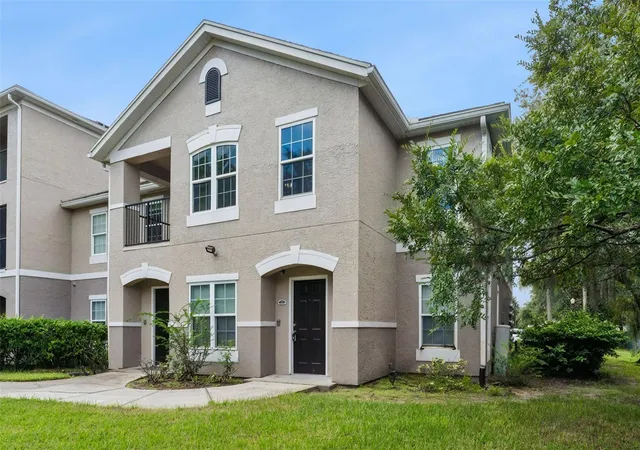 Listing Photo 2 - Condo for sale in building located at 6530 Swissco Dr, Orlando, FL 32822 - Unit #1122