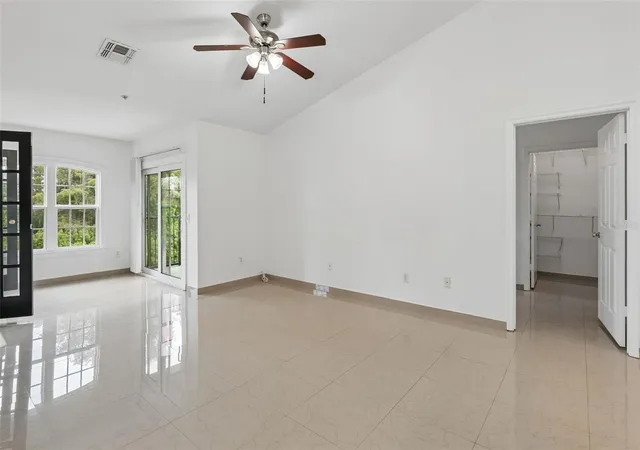 Listing Photo 4 - Condo for sale in building located at 6530 Swissco Dr, Orlando, FL 32822 - Unit #1122
