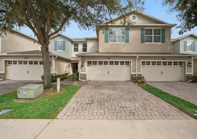 Photo 1 of Townhouse for sale at 15515 Campden St, WINTER GARDEN, FL 34787 | MLS# O6444349 | Listing updated on 2026-10-22