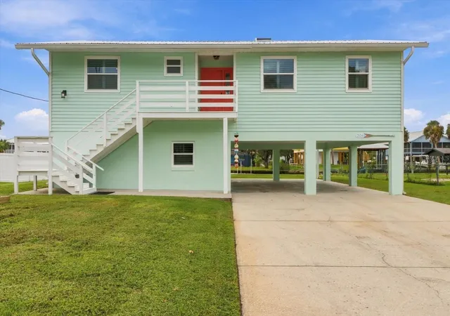 Photo 3 of Single family home for sale at 2060 NW 19th Street, Crystal River, FL 34428 | MLS# G5118193 | Listing updated on 2026-10-07