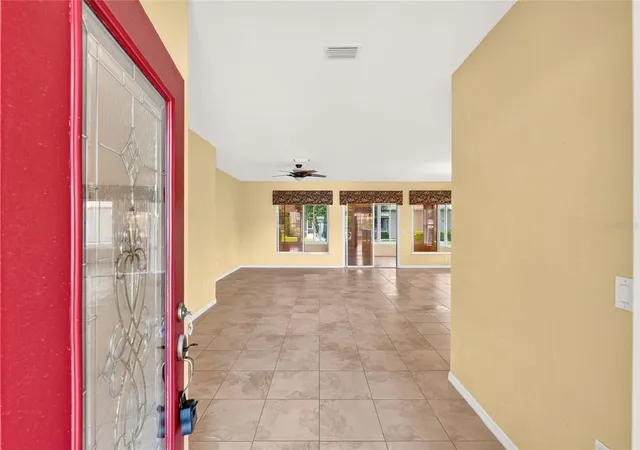 Photo 4 of Single family home for sale at 12456 SE 92nd Terrace, Summerfield, FL 34491 | MLS# OM732805 | Listing updated on 2026-09-25