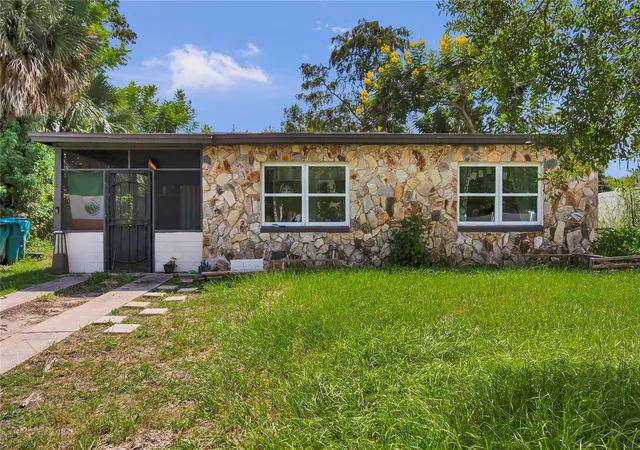 Photo 1 of Single family home for sale at 4324 Aetna, Orlando, FL 32808 | MLS# O6444356 | Listing updated on 2026-10-28