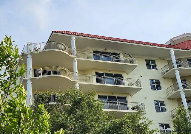 Photo 2 of Condo for sale at 750 4th Avenue S #603C, Saint Petersburg, FL 33701 | MLS# TB8551679 | Listing updated on 2026-09-29