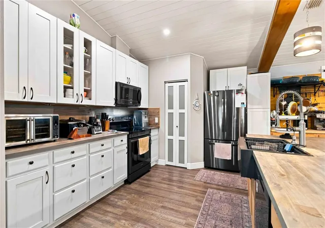 Photo 2 of Single family home for sale at 24202 State Rd 64 E, Myakka City, FL 34251 | MLS# W7889776 | Listing updated on 2026-09-25
