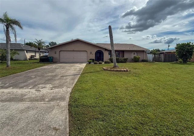 Photo 1 of Single family home for sale at 206 Sw 33rd Street, Cape Coral, FL 33914 | MLS# TB8551681 | Listing updated on 2026-10-04