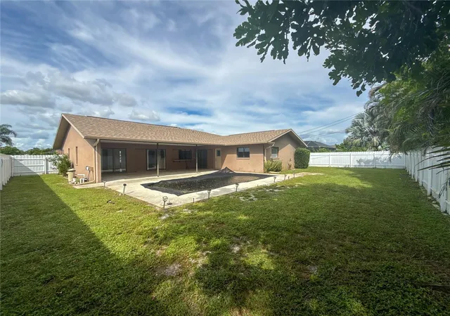 Photo 2 of Single family home for sale at 206 Sw 33rd Street, Cape Coral, FL 33914 | MLS# TB8551681 | Listing updated on 2026-10-04