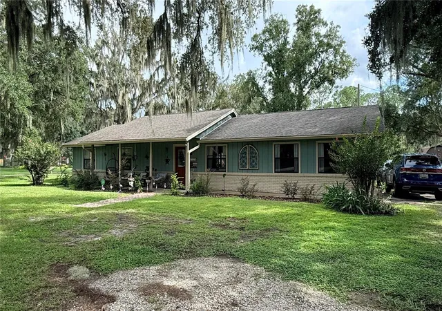 Photo 2 of Single family home for sale at 2720 Ewell Rd, Lakeland, FL 33811 | MLS# O6444364 | Listing updated on 2026-09-29