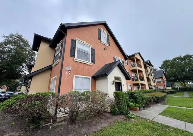 Listing Photo 5 - Condo for sale in building located at 5961 Westgate Dr, Orlando, FL 32835 - Unit #2013