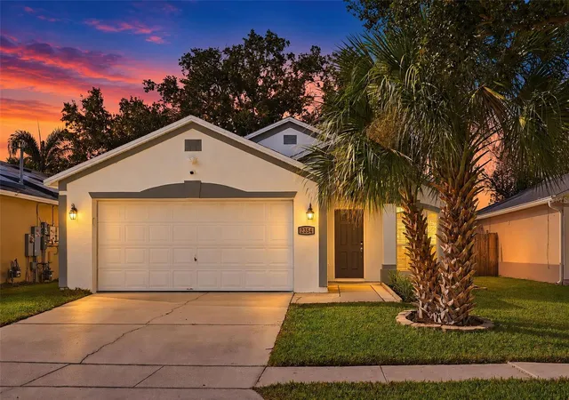 Single family home for sale at 2354 Blue Sapphire Cir, Orlando, FL 32837 | MLS# S5158209 | Listing updated on 2026-09-25