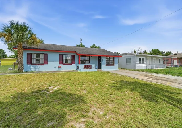 Photo 2 of Single family home for sale at 5003 Keith Pl, Orlando, FL 32808 | MLS# O6444370 | Listing updated on 2026-10-01