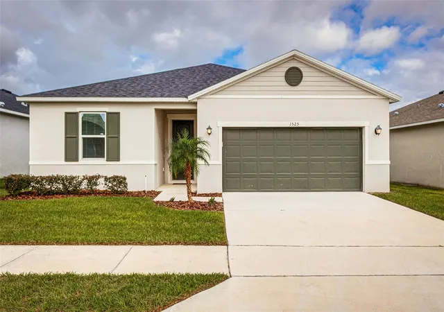 Photo 1 of Single family home for sale at 1525 Mattie Pointe Pl, Auburndale, FL 33823 | MLS# TB8551690 | Listing updated on 2026-10-02