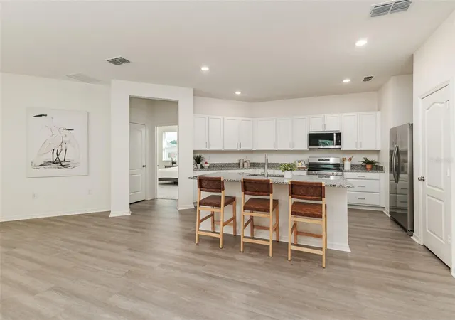 Photo 4 of Single family home for sale at 1525 Mattie Pointe Pl, Auburndale, FL 33823 | MLS# TB8551690 | Listing updated on 2026-10-02