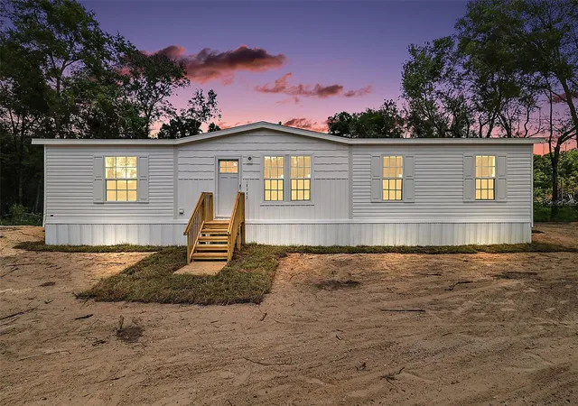 Manufactured home for sale at 16343 SW 57th Street, OCALA, FL 34481 | MLS# OM732806
