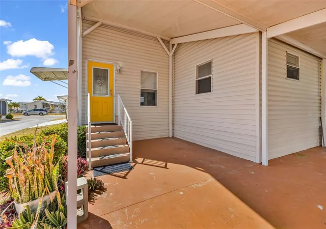 Photo 2 of Manufactured home for sale at 1000 Kings Hwy #18, Port Charlotte, FL 33980 | MLS# C7531133 | Listing updated on 2026-09-28