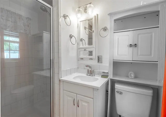 Photo 3 of Single family home for sale at 3226 Kelvington Dr, Orlando, FL 32810 | MLS# O6444380 | Listing updated on 2026-09-26