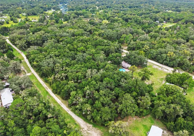 Photo 1 of Land for sale at 109 Chilton Pl, Satsuma, FL 32189 | MLS# W7889779 | Listing updated on 2026-09-25