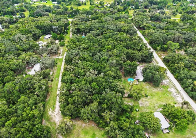 Photo 2 of Land for sale at 109 Chilton Pl, Satsuma, FL 32189 | MLS# W7889779 | Listing updated on 2026-09-25