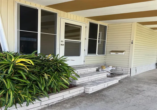 Photo 3 of Manufactured home for sale at 19 Pindo Palm St W, Largo, FL 33770 | MLS# TB8551699 | Listing updated on 2026-09-24