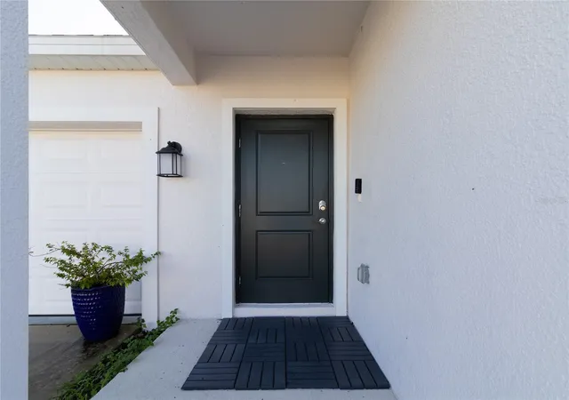 Photo 4 of Single family home for sale at 1173 Deepwater Cir, Eagle Lake, FL 33839 | MLS# S5158212 | Listing updated on 2026-09-24