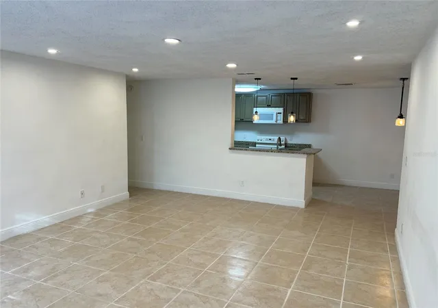 Photo 1 of Condo for sale at 2101 Cascades Blvd #106, Kissimmee, FL 34741 | MLS# S5158213 | Listing updated on 2026-09-24
