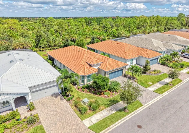 Photo 4 of Single family home for sale at 10088 Coral Shore Dr, Englewood, FL 34223 | MLS# N6145902 | Listing updated on 2026-10-02