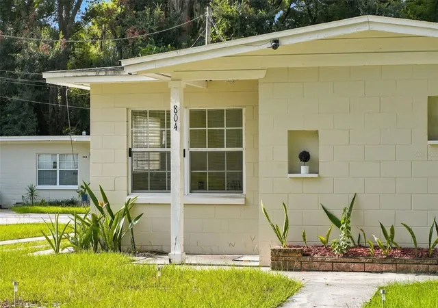 Photo 4 of House for sale at 804 W Concord St, Orlando, FL 32805 | MLS# O6444391 | Listing updated on 2026-09-24