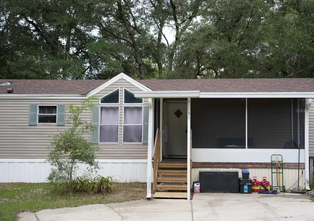 Manufactured home for sale at 12330 NE 77th Court, BRONSON, FL 32621 | MLS# OM732812