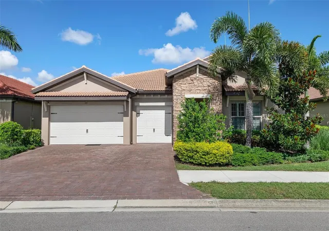 Photo 1 of Single family home for sale at 135 Pescador Pl, Nokomis, FL 34275 | MLS# A4707224 | Listing updated on 2026-10-07