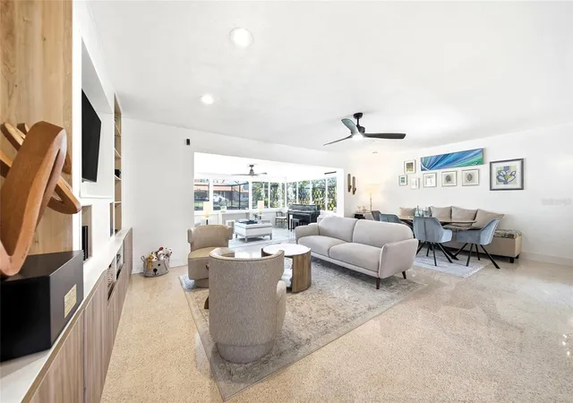Photo 3 of Single family home for sale at 3800 Beach Dr Se, Saint Petersburg, FL 33705 | MLS# TB8551709 | Listing updated on 2026-10-02