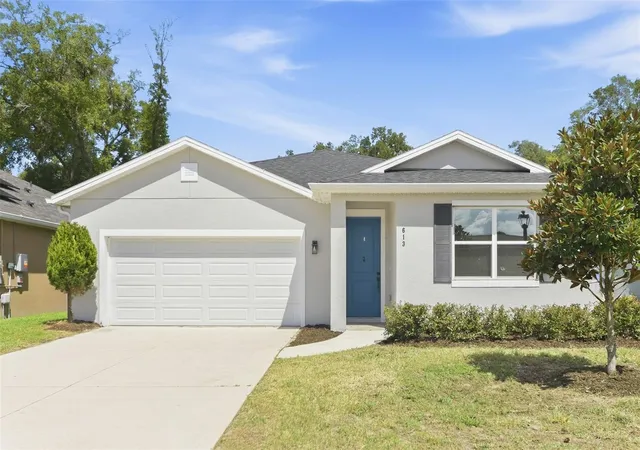 Photo 1 of Single family home for sale at 613 Dominish Ests Dr, Apopka, FL 32712 | MLS# TB8551710 | Listing updated on 2026-09-30