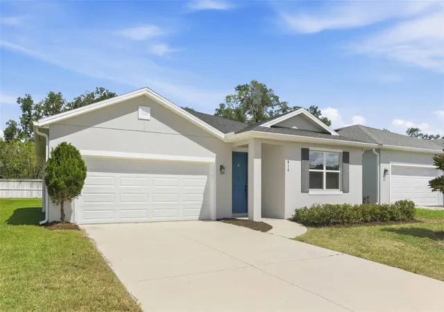 Photo 2 of Single family home for sale at 613 Dominish Ests Dr, Apopka, FL 32712 | MLS# TB8551710 | Listing updated on 2026-09-30