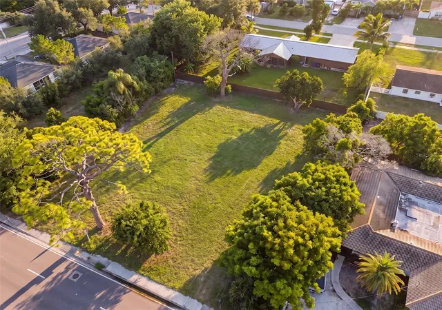 Photo 3 of Land for sale at Lot 89 Webber St, Sarasota, FL 34239 | MLS# A4707226 | Listing updated on 2026-09-25