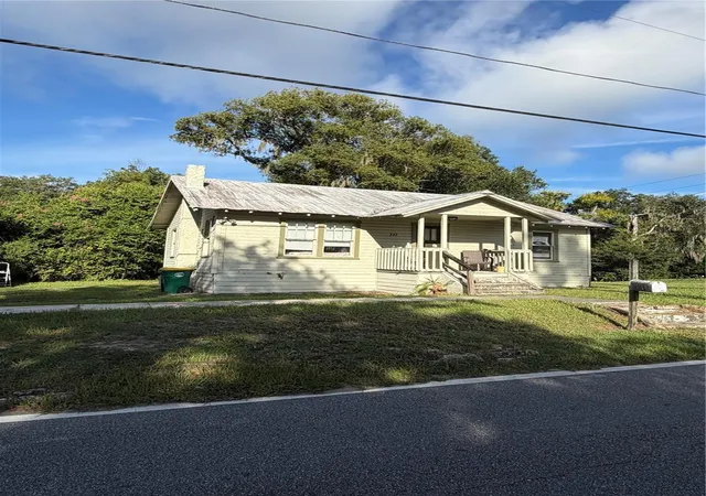 Photo 3 of Multi family home for sale at 730 Lindley Blvd, Deland, FL 32724 | MLS# V4951465 | Listing updated on 2026-10-04