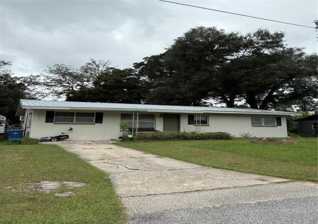 Photo 3 of House for sale at 730 Lindley Blvd, Deland, FL 32724 | MLS# V4951465 | Listing updated on 2026-10-04